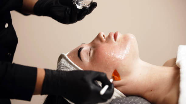 Top At-Home Facial Services in Dubai for Glowing Skin Facial Treatment
